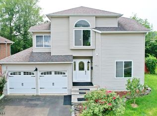 1411 Sherwood Rd, Linden, NJ 07036