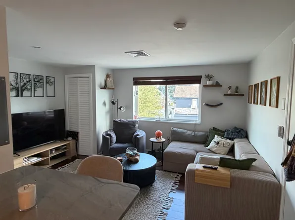35 Prospect St APT 308, Woburn, MA 01801
