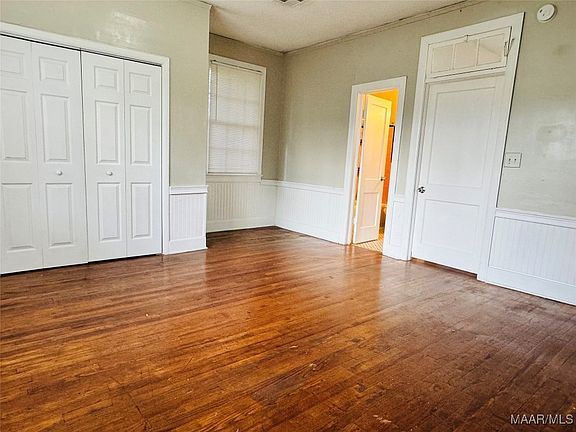 3rd image of 2020 Bullard St #B