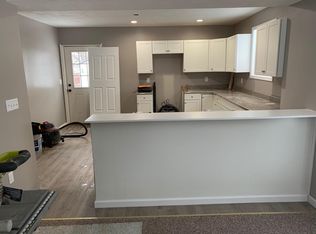 82 E 10 1/2 St, Oswego, NY