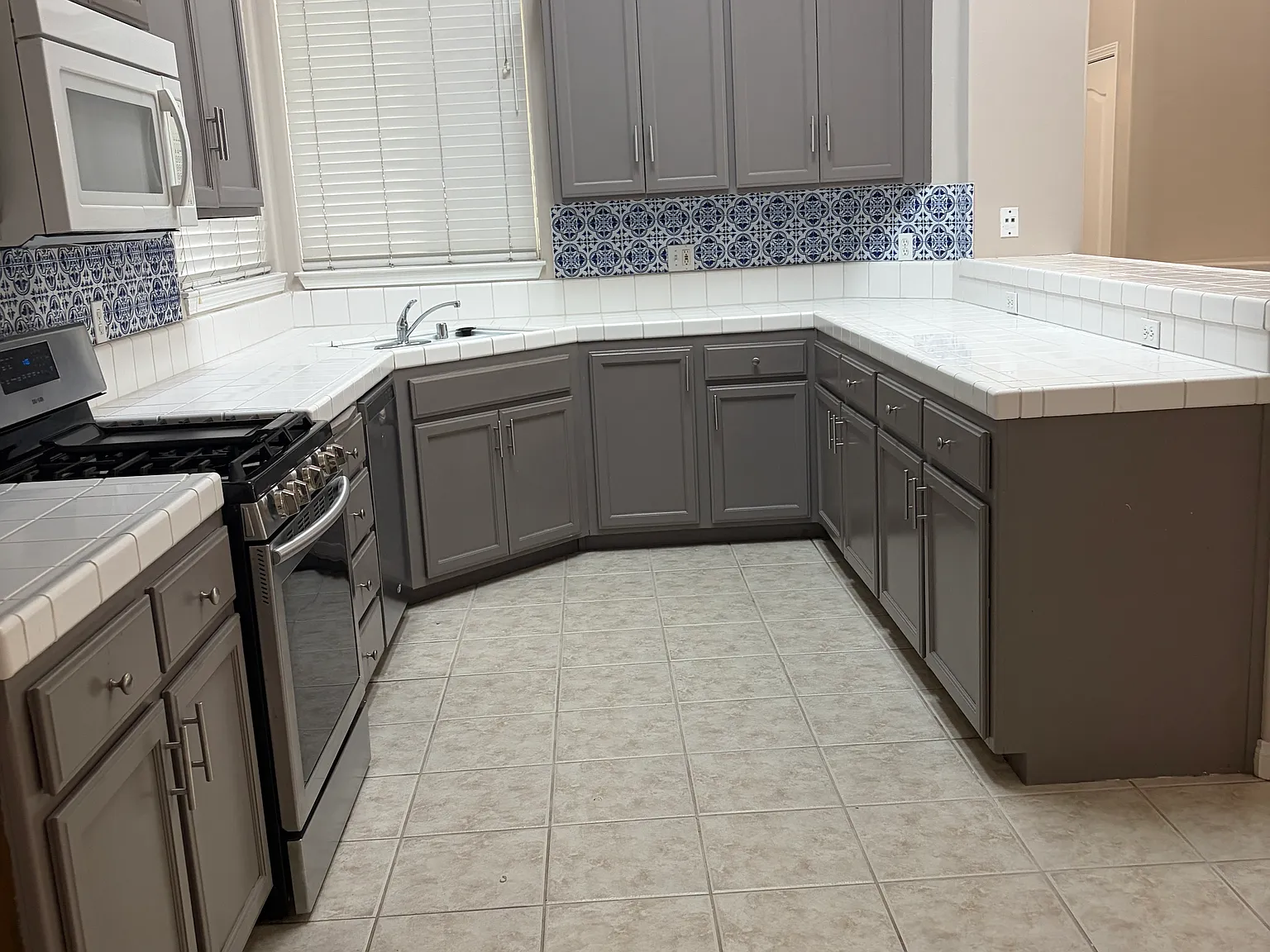 4 bed, 1700 sqft, $2,800 — Photo 3