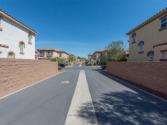 3rd image of 10665 Allegrini Dr
