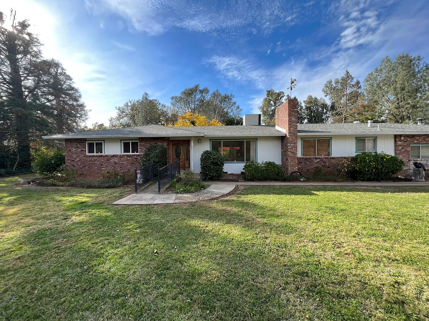 Wonderful Palo Cedro Neighborhood country setting! — Photo 1
