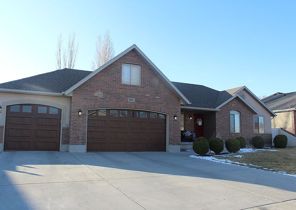 1st image of 4931 W Cherry Laurel Ln