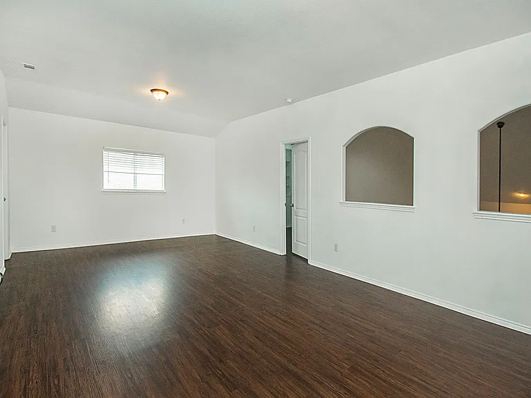 917 Swan Ridge Dr — Photo 18