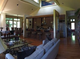 562 Fairway Dr, Gleneden Beach, OR