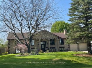 15 Blackburn Ave, Clearview, ON L0M1P0