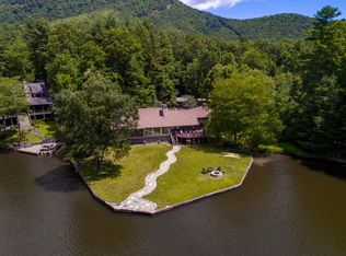 52 Club Dr, Sapphire, NC 28774