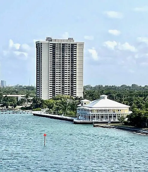 5600 N Flagler Dr #1203 — Photo 30