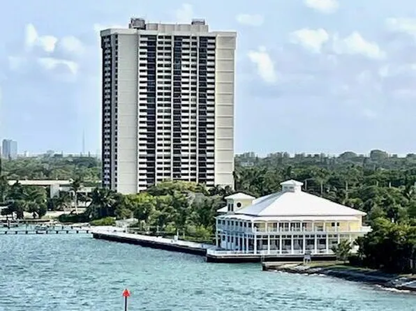5600 N Flagler Drive #404, West Palm Beach, FL 33407