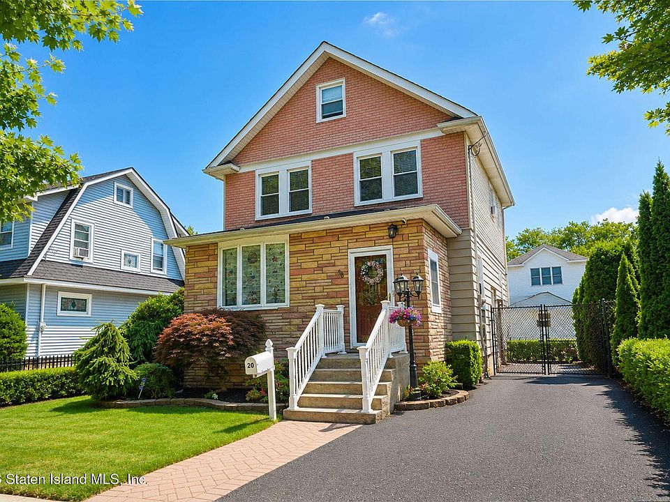 1st image of 20 Bancroft Ave