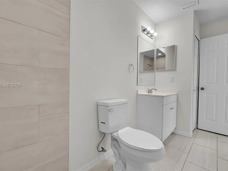 1413 Academy Blvd — Photo 17