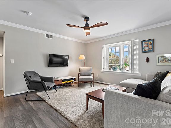 4th image of 3520 Colony Rd APT D