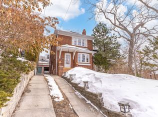 71 Scarborough Rd, Toronto, ON M4E 3M4