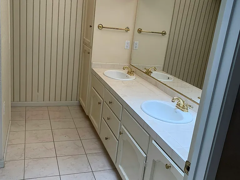 1537 Heartwood Dr — Photo 19