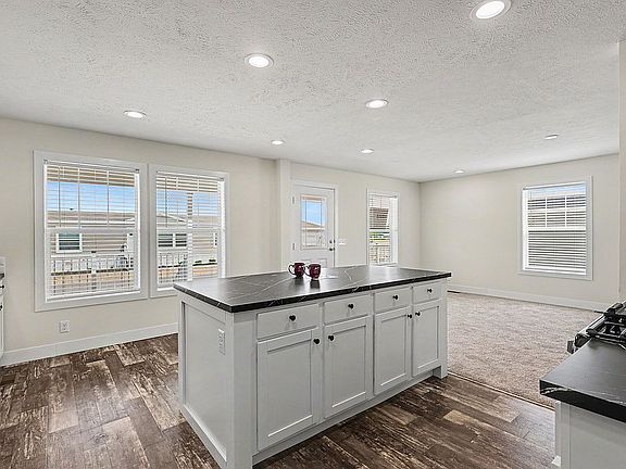 4th image of 4152 Shalimar Dr