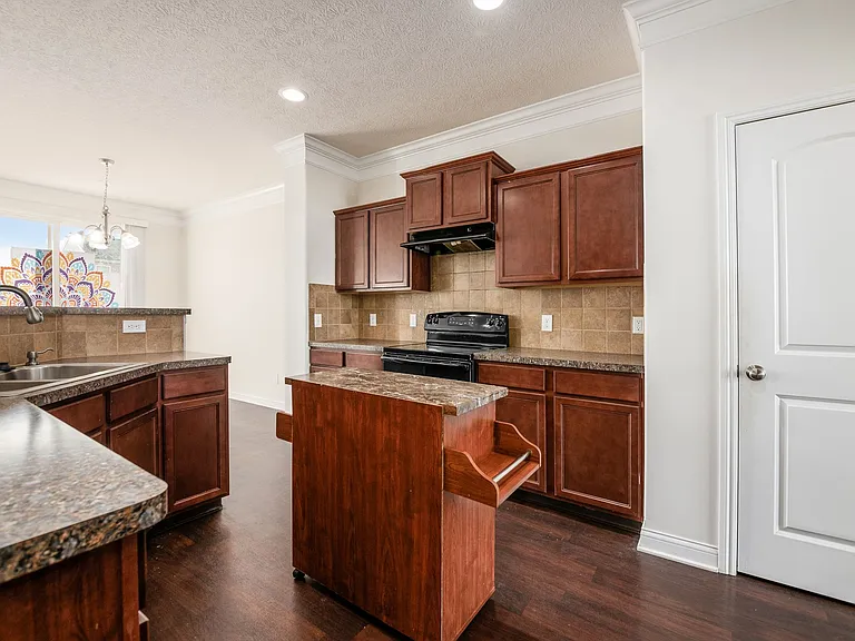 265 Linda Lee Ln — Photo 21