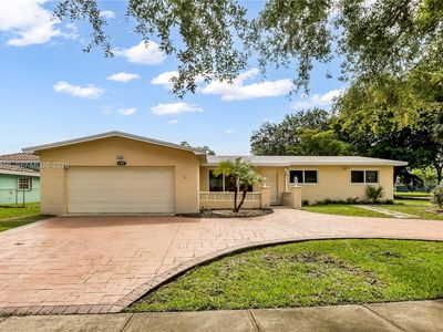 1701 NW 106th Ave, Pembroke Pines, FL, 33026