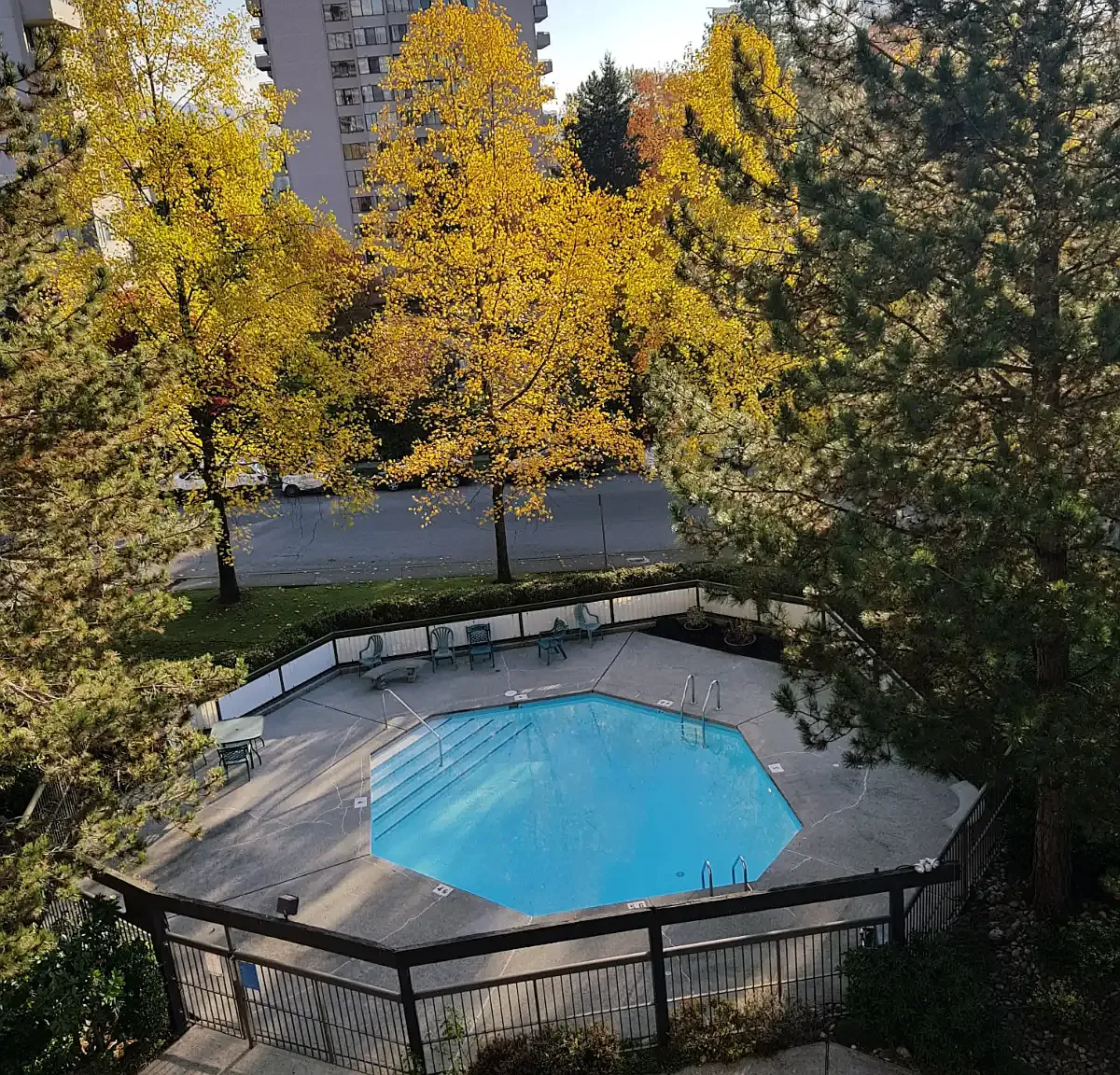 2 bed, 2600 sqft, $2,600 — Photo 4