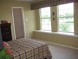 2nd image of 2908 Wakecrest Dr