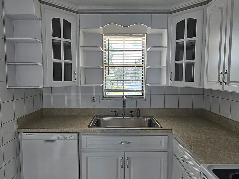 6340 Providence Cir #205 — Photo 7