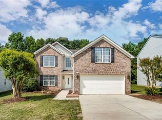 8518 Appledale Dr, Charlotte, NC 28262