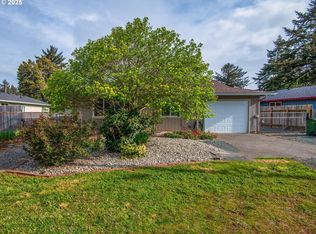 1105 1st St NE, Bandon, OR 97411