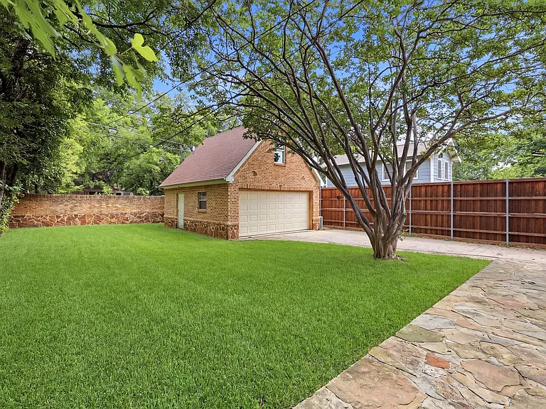 825 Thomasson Dr — Photo 21