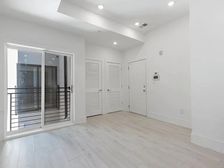 1202 Longfellow St NW #5 — Photo 4