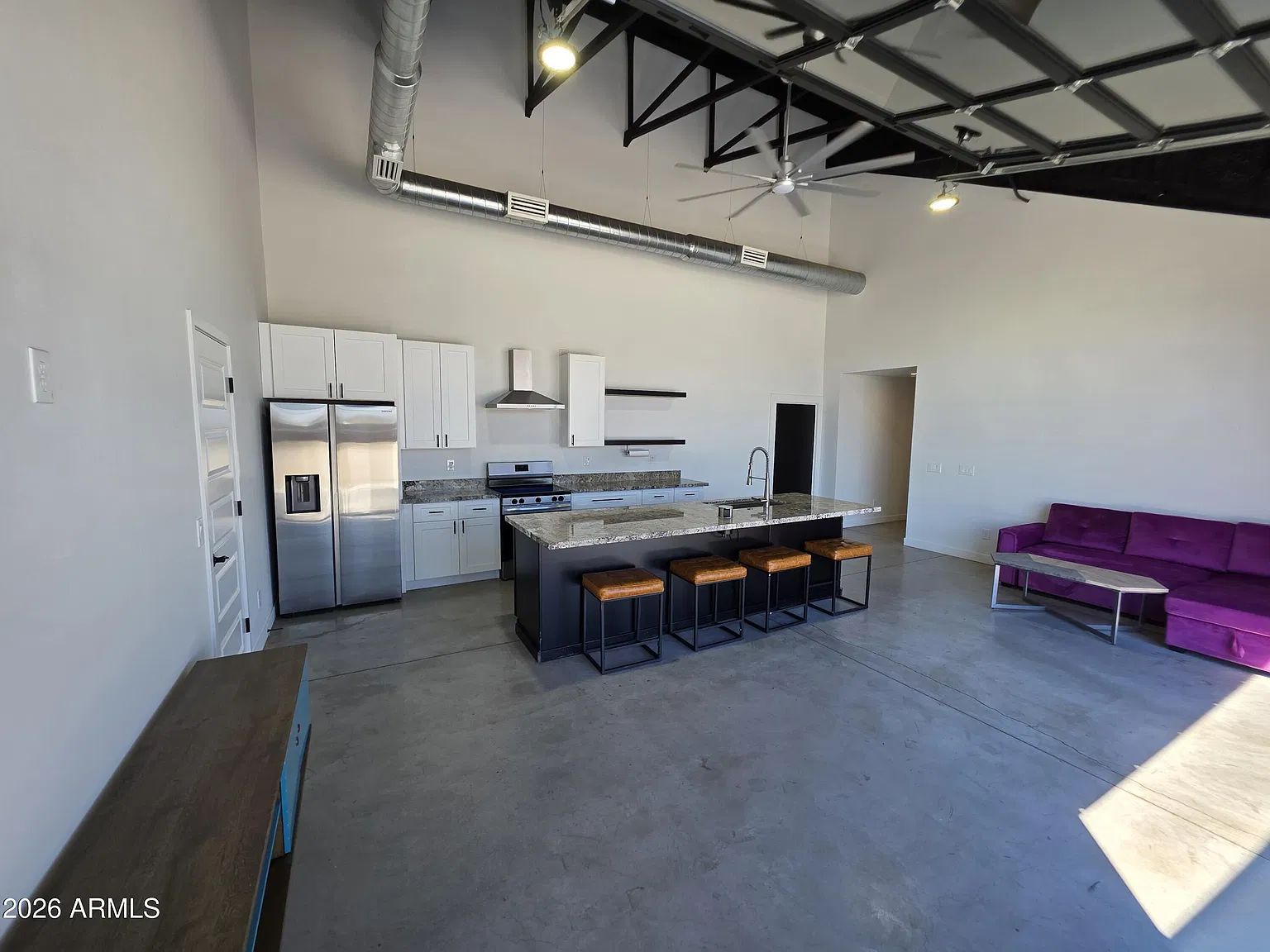 3 bed, 2.0 bath, 5600 sqft, $1,850 — Photo 4