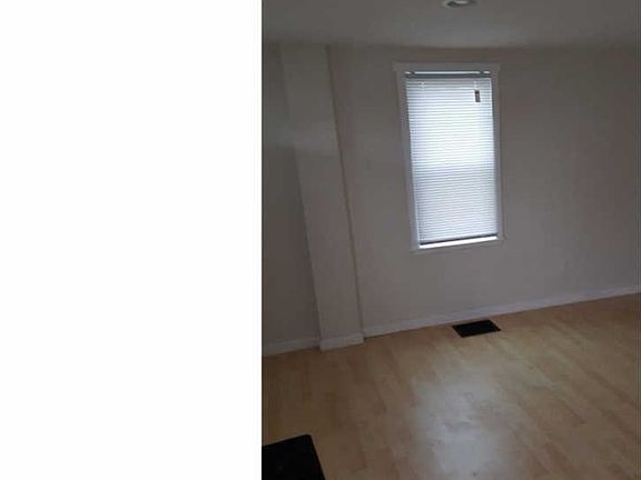 3rd image of 493 Saint Mary St