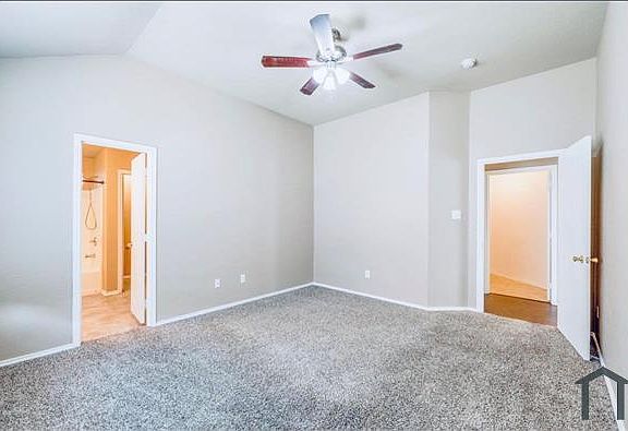 5th image of 528 Cranbrook Dr