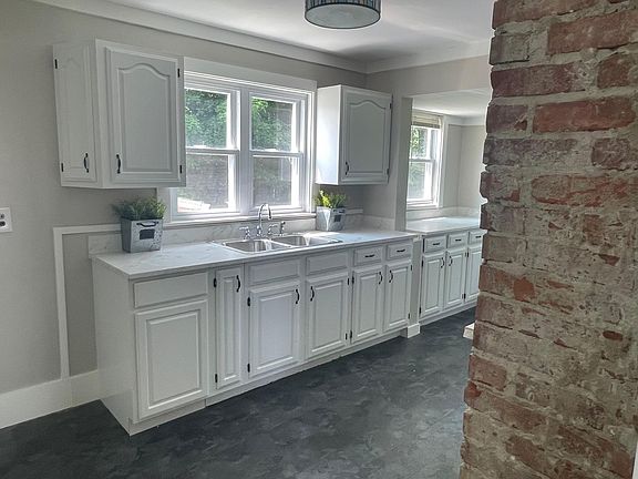 Lots of cabinet space