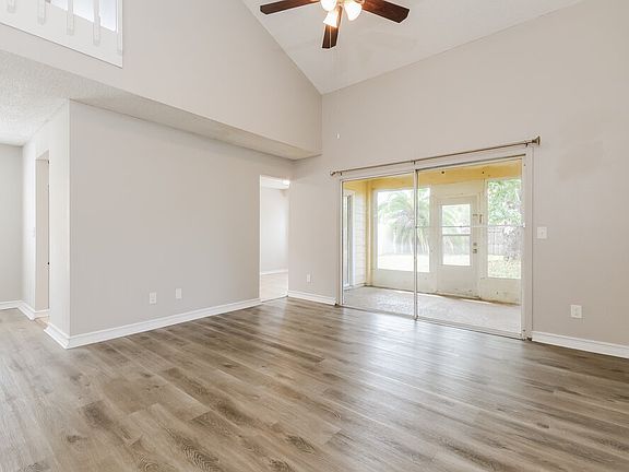 4th image of 12624 Lysterfield Ct