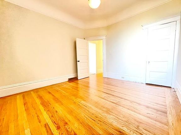 3rd image of 1309 Dolores St