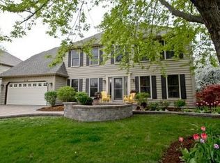 456 Du Pahze St, Naperville, IL 60565