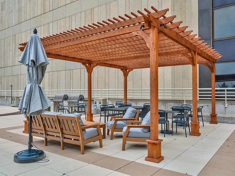 360 W Washington Ave #1001 — Photo 41