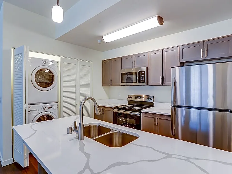 The Lavonne Apartments