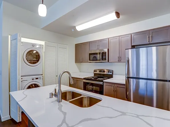 The Lavonne Apartments