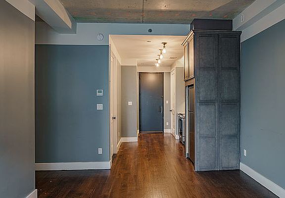 5th image of 187 Kent Ave #312