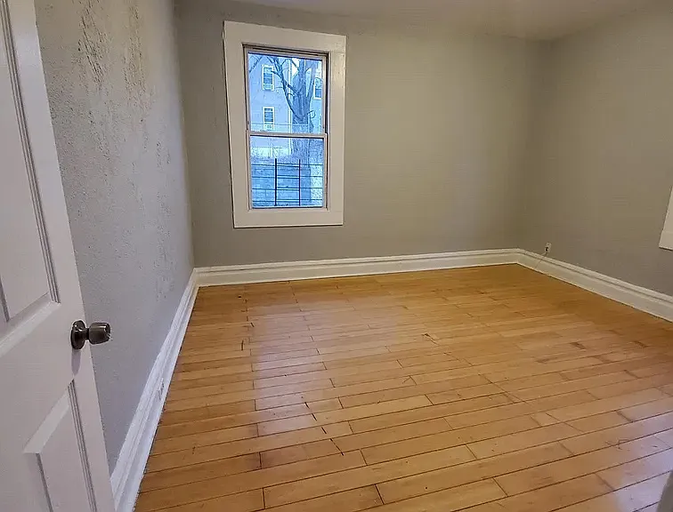 702 S 19th St #2R — Photo 2