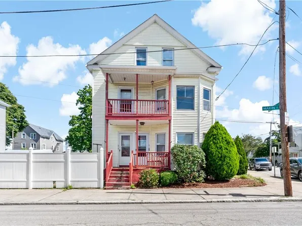 3 Makin St, Pawtucket, RI 02861