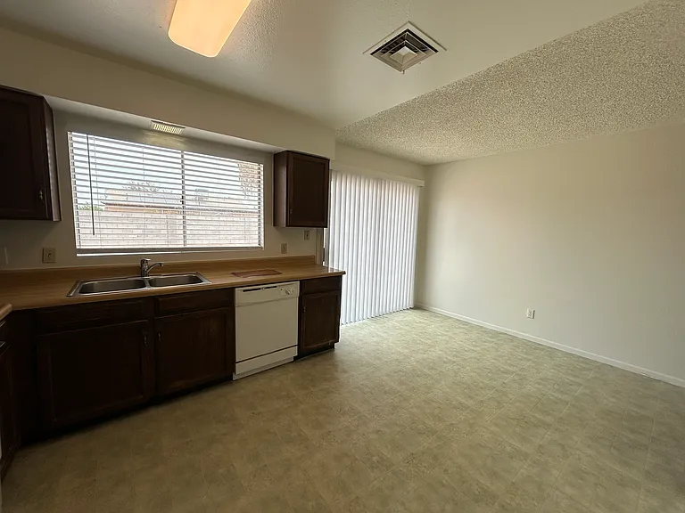 2060 W Peralta Ave — Photo 7