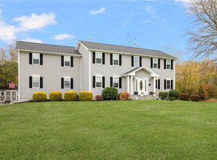 10 W Bluebird Ln, Cranston, RI 02921