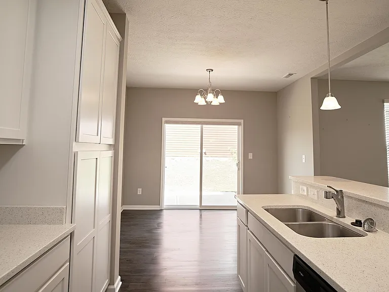 8709 Rowling Way — Photo 5