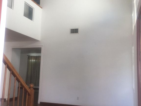4th image of 8925 Kingswood Dr
