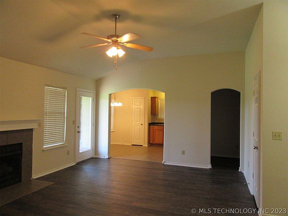 3rd image of 204 Dp Newman Cir