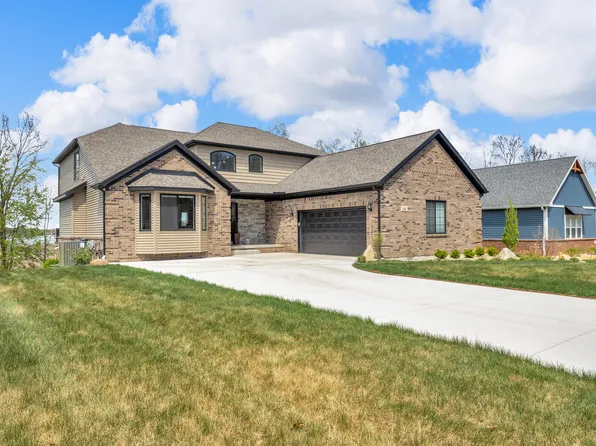 146 Bloomfield Blvd, Brooklyn, MI 49230