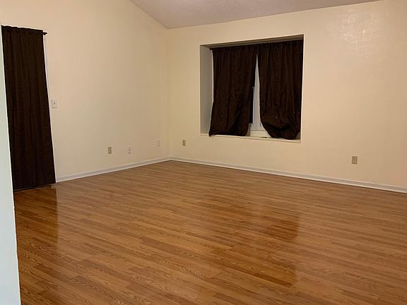 4th image of 1110 Prairie Ln Unit B