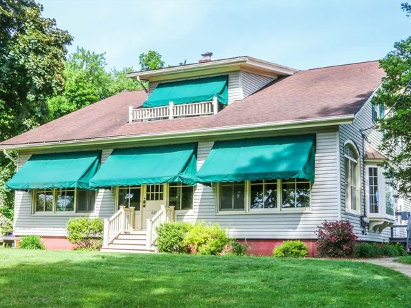 615 Newton St, South Hadley, MA 01075